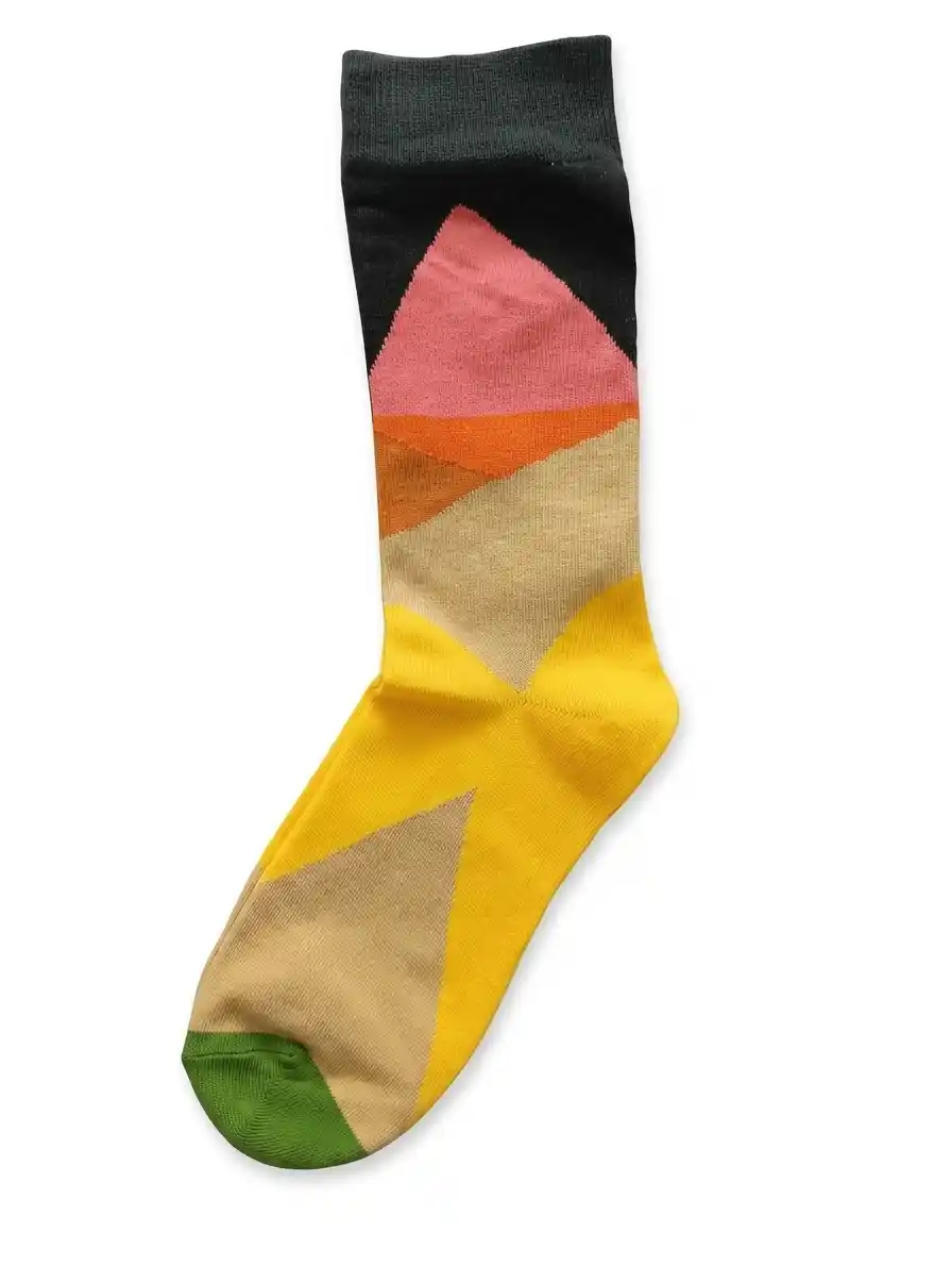 Medias estampadas patrones geométricos coloridos